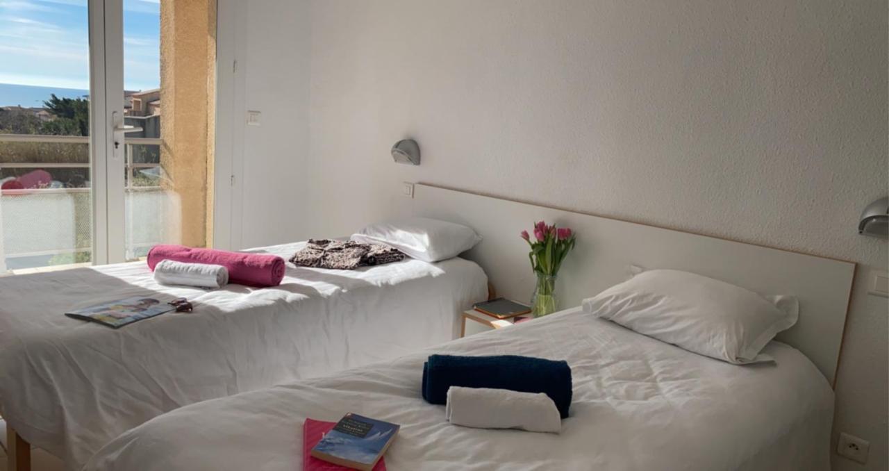 Aparthotel ULVF Les Romarins à Fleury  Extérieur photo